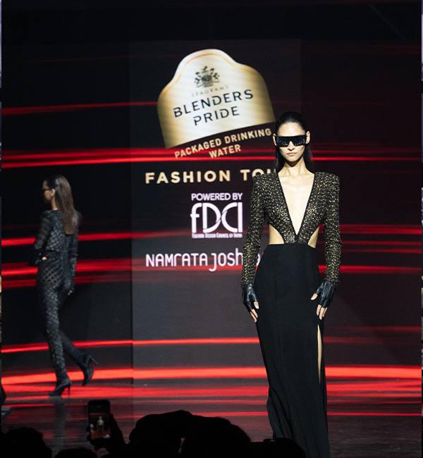 Female model in black evening gown at Blenders Pride Fashion Tour Jaipur